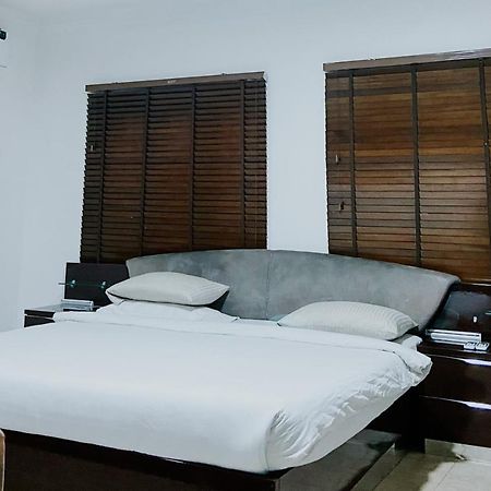 Taverna Lounge & Boutique Hotel Port Harcourt Dış mekan fotoğraf