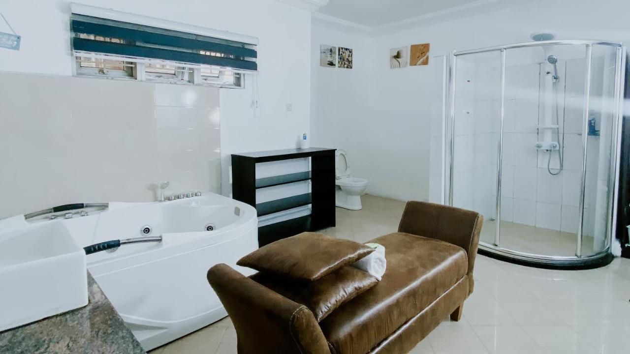 Taverna Lounge & Boutique Hotel Port Harcourt Dış mekan fotoğraf