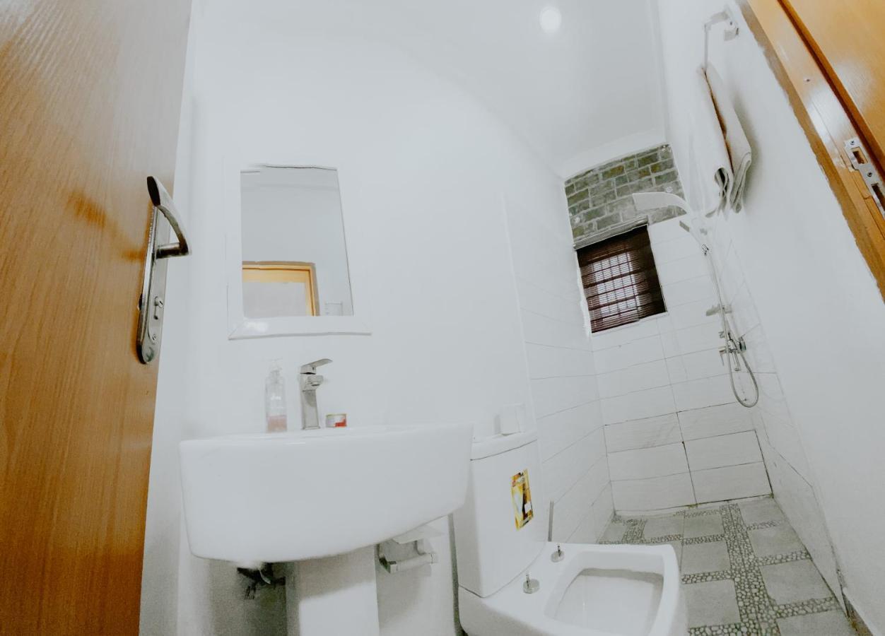 Taverna Lounge & Boutique Hotel Port Harcourt Dış mekan fotoğraf