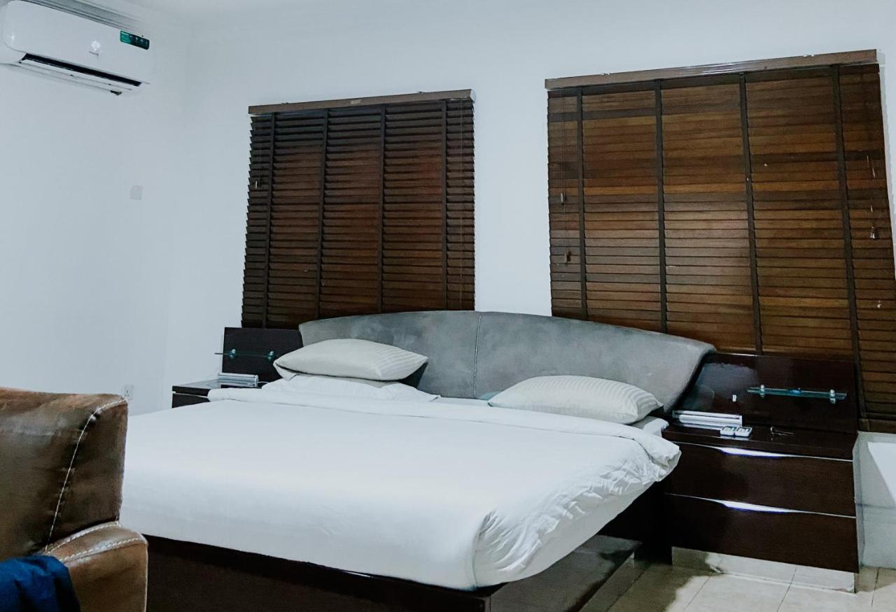 Taverna Lounge & Boutique Hotel Port Harcourt Dış mekan fotoğraf